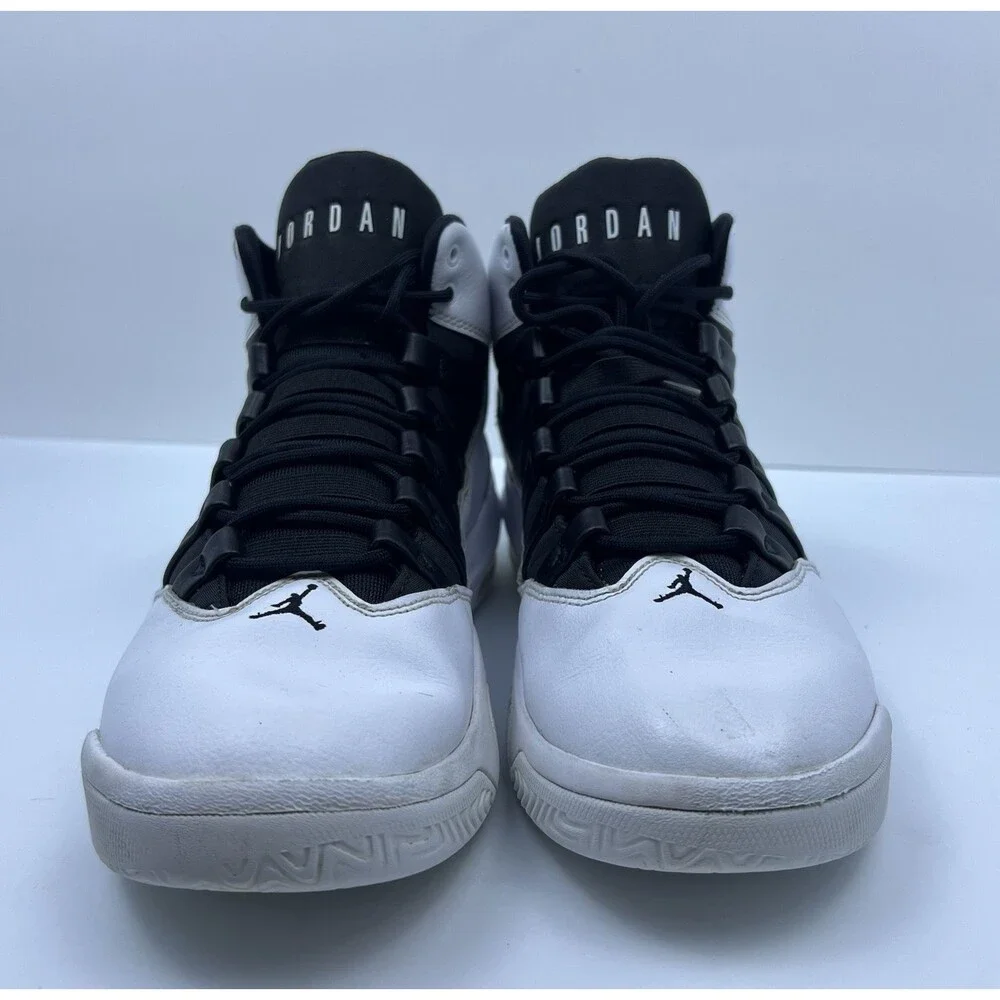 Air Jordan Max Aura White Black Basketball Shoes Sneakers Lace Up US Mens Size 9